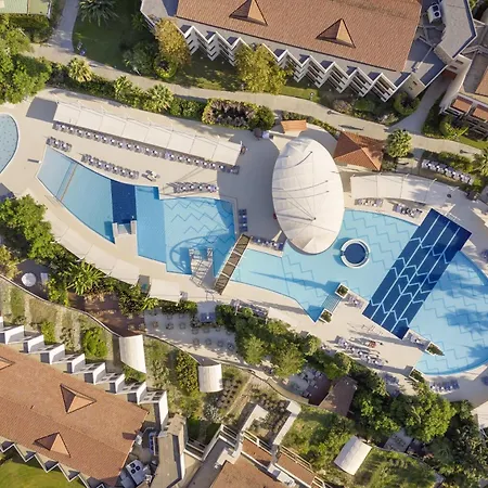 Aqua Fantasy Aquapark Hotel & Spa-2